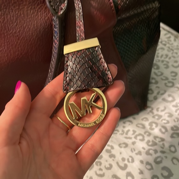 Michael kors burgundy snake print tote - Picture 2 of 4